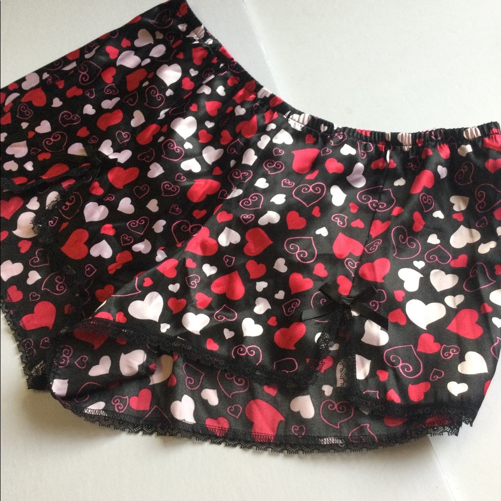 IN BLOOM BY JONQUIL SATIN LACE TRIM SLEEP SHORTS MEDIUM NWOT
